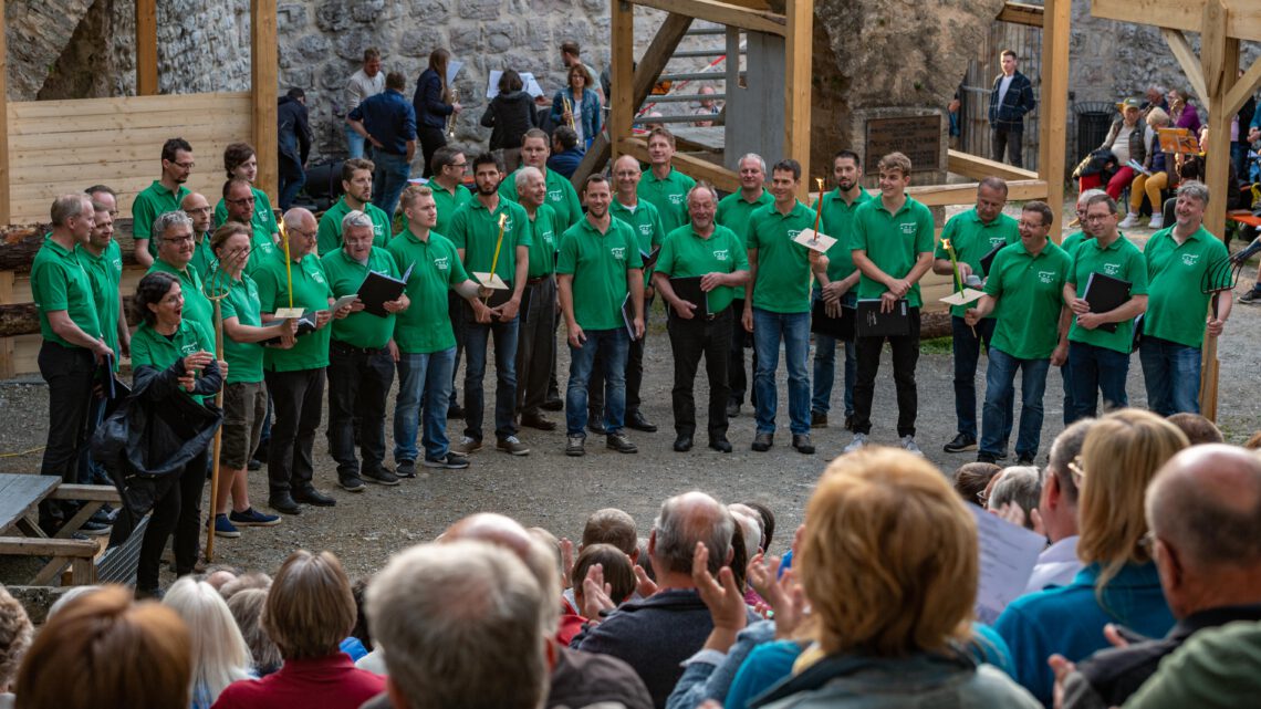 Konzertabend auf der Burgruine Leofels